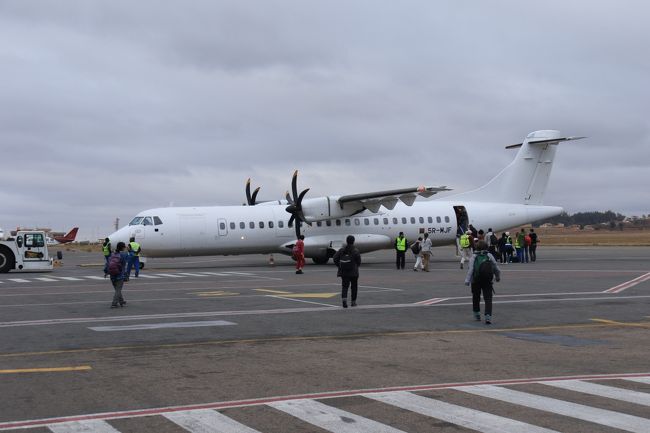 約15分遅れで搭乗開始です。<br />一安心です。<br />アンタナナリボ発　70：05（ＭＤ312便）→アンツィラナナ着　09：00