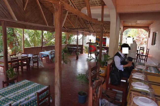 観光を終え、昼食を取りにローカルレストランへ。<br />これも思っていた以上に良。<br />12：10～約1時間、ランチタイムです。