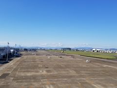 屋上からは県営名古屋空港が見えます