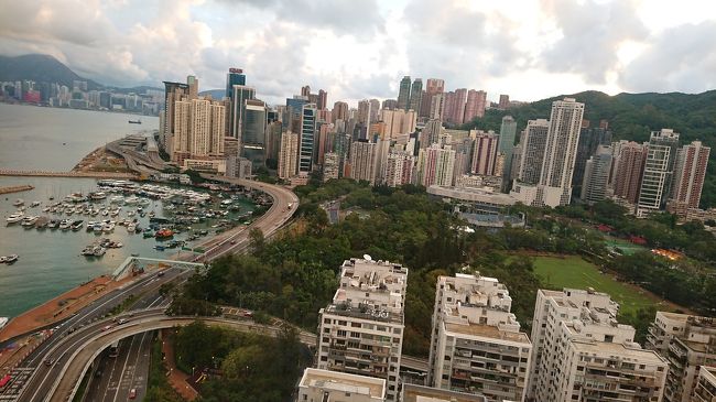 9月23日(日)　旧暦:8月14日　　中秋節前日<br /><br />香港に来る前は雨予報がでてましたが、今日も１日いい天気のようです。<br />