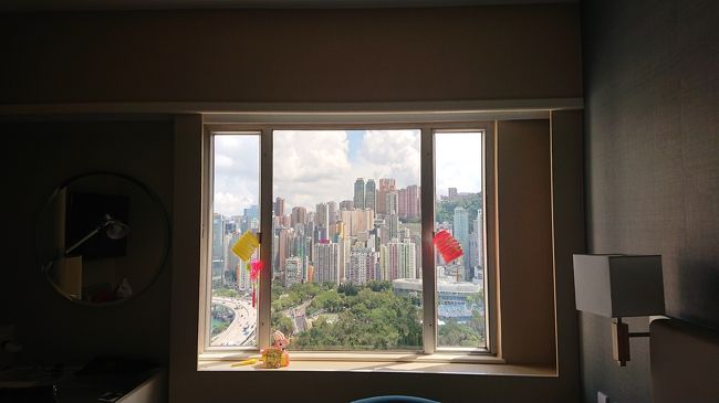 さて本日 昼の部は一回り以上年下の初対面の香港男子と会うという、ハードルの高いミッションがあります。(人見知りするんで、、)