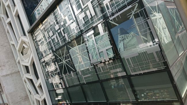 ガムテなのかデザインなのか。