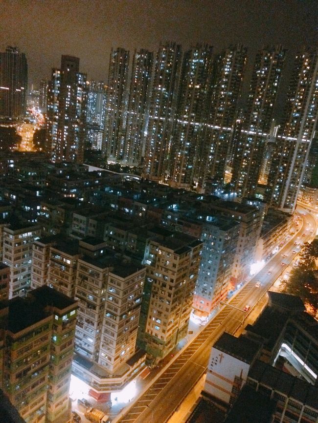 夜の部屋からの夜景