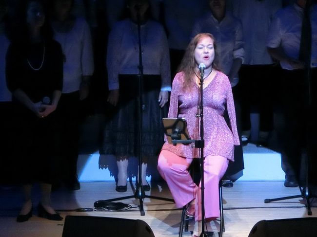両腕なき愛のゴスペルシンガー「レーナ・マリア(Lena Maria)」さんのチャリティ・コンサートを聞いて、心が洗われました。(2018)