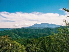 こちらは御岳山。