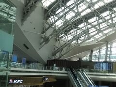 仁川空港に着きました。
