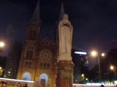 聖母マリア教会。