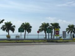 パスは伊芸のSAで休憩
ここからは、向かいに宮城島が見えます
沖縄はまだ暑いですね