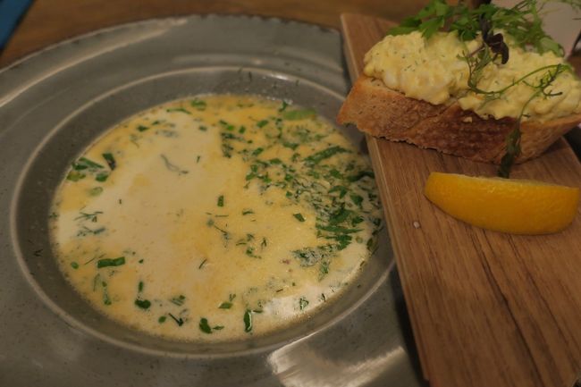 こちらはお魚のスープです。<br />お魚のうま味が凝縮されて、これもマイウーでした！