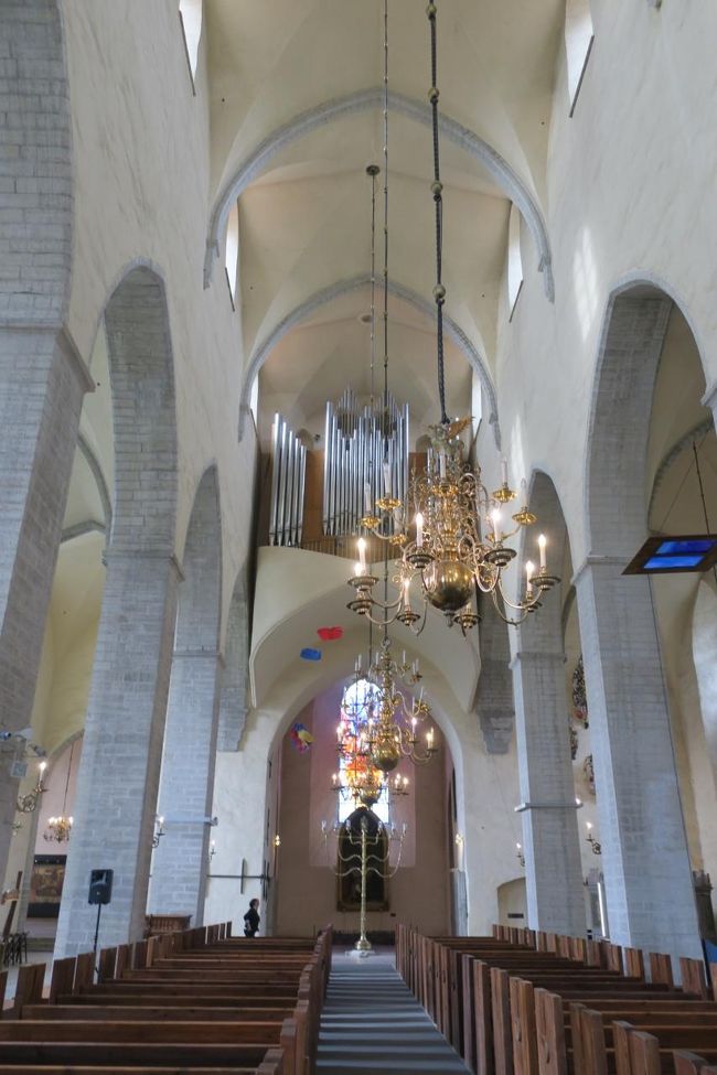 パイプオルガンありますね。<br />とてもスッキリとして綺麗な教会です。<br /><br />博物館も兼ねている、との事で展示物もありました。<br />そんなに、興味深く見る物は無かった記憶です(^^;)
