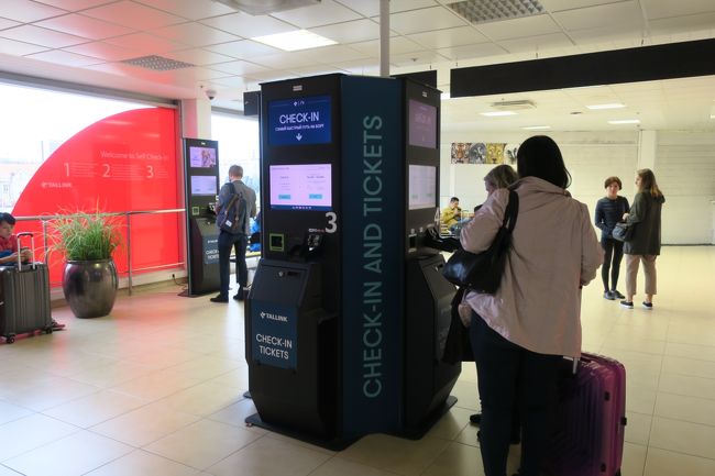 さっそくチェックインしてみます。<br />チケットはインターネットで購入しました。<br /><br />■TALLINK &amp; SILJA LINE(タリンク＆シリヤライン)<br />https://www.tallinksilja.com/ja/book-a-cruise?_ga=2.71333652.627872523.1539396957-1828343292.1536287861<br />