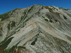 別山への登り。最後にこれかぁ。もう一頑張り。