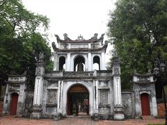 文廟
ベトナム最古の大学があった場所だそうです。