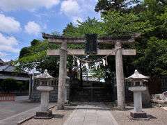 『みかん大福』で幸せな気分になった後、玉前神社に参拝。
１１年前に訪れた時は９月だったが、とても暑かったのを覚えている。
この日も真夏の暑さだったが、前よりは辛くなかった。