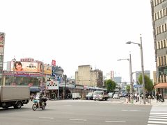 9:30くらい
東京駅でさんざん迷った後、最初に訪れたのがこちらの築地場外市場
