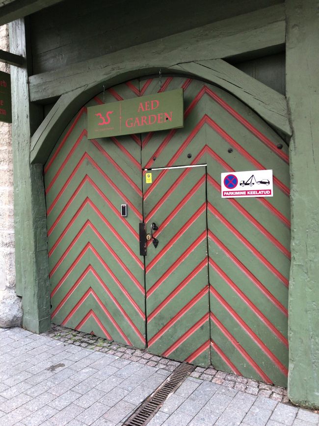 なんか撮った扉。