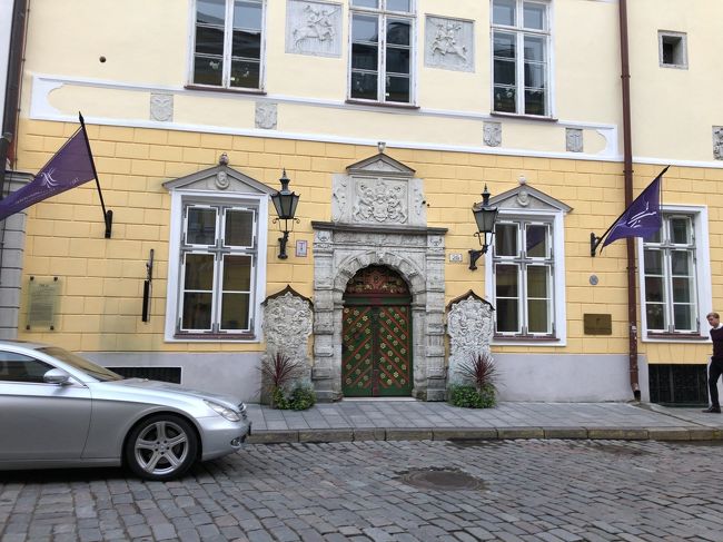 ブラックヘッドの会館。<br />大ギルド加入前の人達が使っていた所だそう。<br />なんてファンタジー。