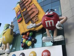 コカコーラのお隣はM&M

ニューヨークも有名ですが、このラスベガスが一号店らしいですよ。