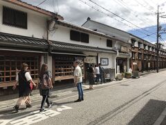 10：00頃に家を出て
伊勢湾岸、東名阪と新名神使って2時間半くらいでしょうか
途中東名阪で渋滞はあったものの順調です

京都・伏見のグルメでは定番の「鳥せい」です
10組ほど待っていましたが、さほど時間はかからない感じですね

