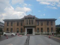 山梨県議会議事堂