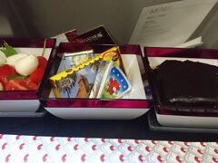 カタール（Qatar）航空ＱＲ200便の機内食（ブダペスト発）