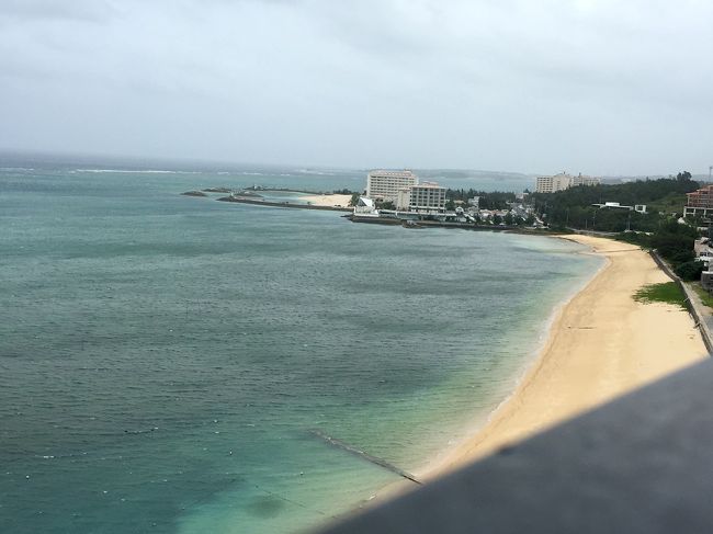 オーシャンビュー！<br />遠くにはシュラトン沖縄やカフーフチャクコンドホテルが見えました