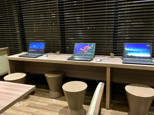 国際通りをブラブラしながらホテルに戻って来ました<br />朝食会場は夜は22時まで開放されて自由に使えました<br /><br />29日にJAL500円オプションでランチ予約していたお店から電話があり、台風のためクローズ予定になりましたとのこと。28日に行ってもよかったのですが、わざわざ行くほどでもないかなということで、キャンセルしました。ムー・・・<br />命が大切なのでしょうがないです