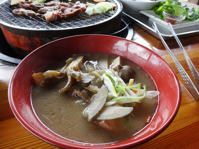 いものこ汁です。よいお味で温まります。