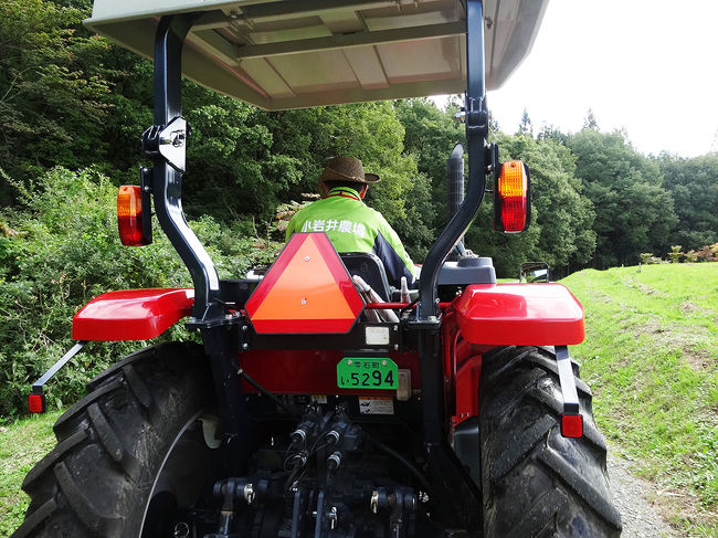 こんな感じで進みます。<br />ガイドさんの説明付です。