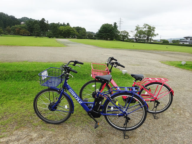 では、またサイクリング！<br />自転車に乗ってる人は他には見かけません…。皆さん車かバスですかね。