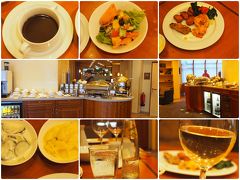 ホテル・フロントでクラブラウンジが使えると言っていたことを妻が思い出しました。そんな高い部屋を予約したつもりはないのに‥。
ありがたく、夕食はここで摂ることにします。
ブフェでスープやサラダ、ラビオリ、肉料理など取り放題。お酒も各種揃っています。あさましいかも知れませんが、この旅で一番お酒を飲んだのはここでした。大満足。