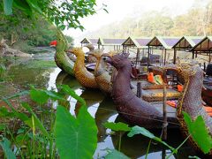 今日はアンコール三昧!!の予定です。
現地発着の英語ガイド付きの送迎をチャーターをしました。