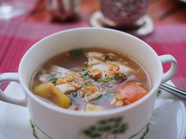 シーフードサワースープ