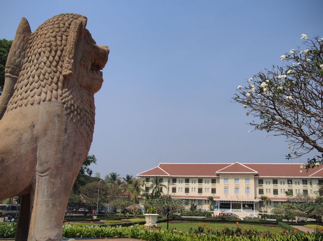 そのまま、Raffles Grand Hotel d’Angkor の周辺を散策。