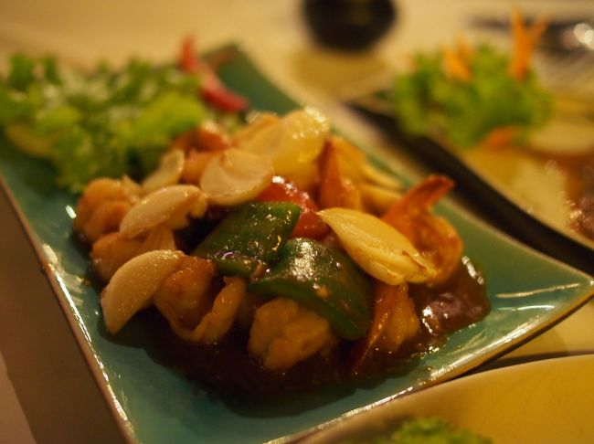 Fried with Garlic and Basil Shrimp  US$7.5<br />