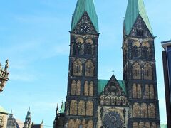 聖ペトリ大聖堂。
後で見学。