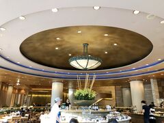 10/7今朝の朝食は「ORCHID CAFE」ホテルで一番大きいレストランです。