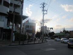 おなかいっぱいになって７３０交差点へ。