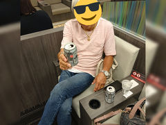 IASS Executive Lounge 2
缶ビールで景気づけ