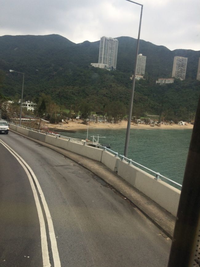 気を取り直してバスでショートトリップ♪