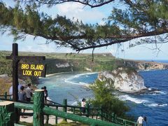 バードアイランドルックアウト。
小さな岩の島を眺められます。