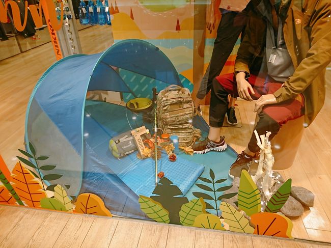 ポップアップテントでも買おうと思って、色々見に行きました。