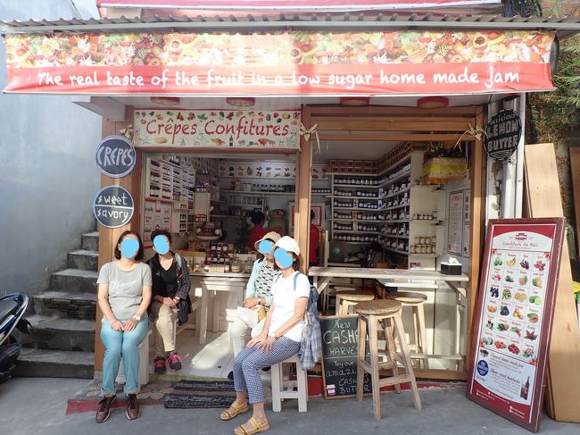 ブラックビーチからは近いので、コンフィチュール・ド　バリにジャムを買いに来ました。<br />今回　空港でここのジャムが売られていました。でも値段は3倍近くしていました。バロンクッキーも3倍近くしていました。バリの空港いくら何でも高すぎ！！<br />荷物が重くなったことだし、お店の人にＴＥＬしてもらって　ホテルのシャトルで迎えに来てもらいました。<br />この後ホテルに戻って　スマララティの公演までしばし休憩。