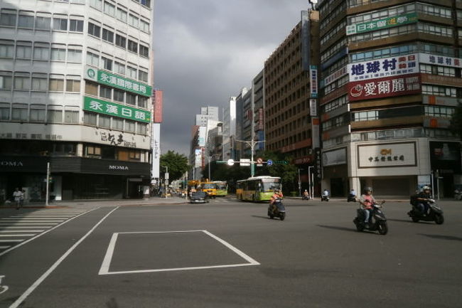 双連駅の朝市へ<br /><br />散歩しながら向かっています<br /><br />