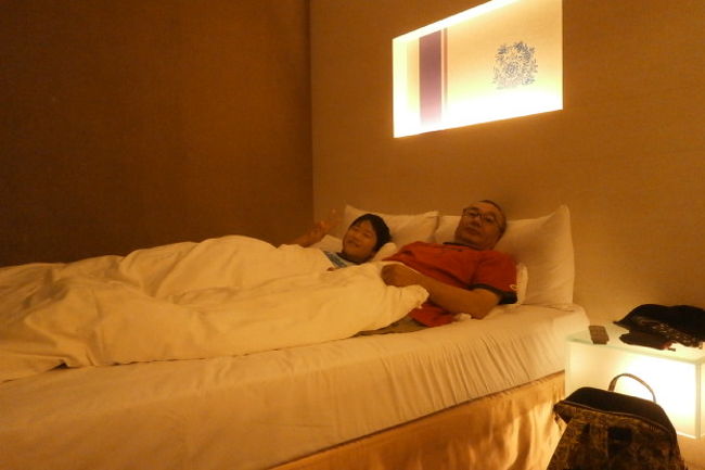 今日も一日歩き　１８０００歩　疲れた<br /><br />足裏マッサージをして帰ってきました<br /><br />孫は、へっちゃら　若いって良いですね