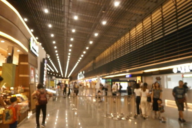 第1ターミナルも綺麗になりました