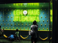 LEMONADE by Lemonica ではブランコに座って写真を撮る方が多かったです。