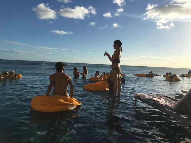 もう少し 混雑してないともっと良いのですが、、<br /><br />午後になるとチェアーも空きはほとんどありません。