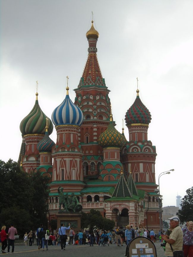 ロシア訪問記 赤の広場と聖ワシリー大聖堂 歴史の証人 赤の広場とロシア正教の総本山 モスクワ ロシア の旅行記 ブログ By Arfaさん フォートラベル