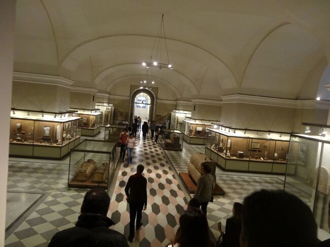 人の流れに沿っていけば良いです。